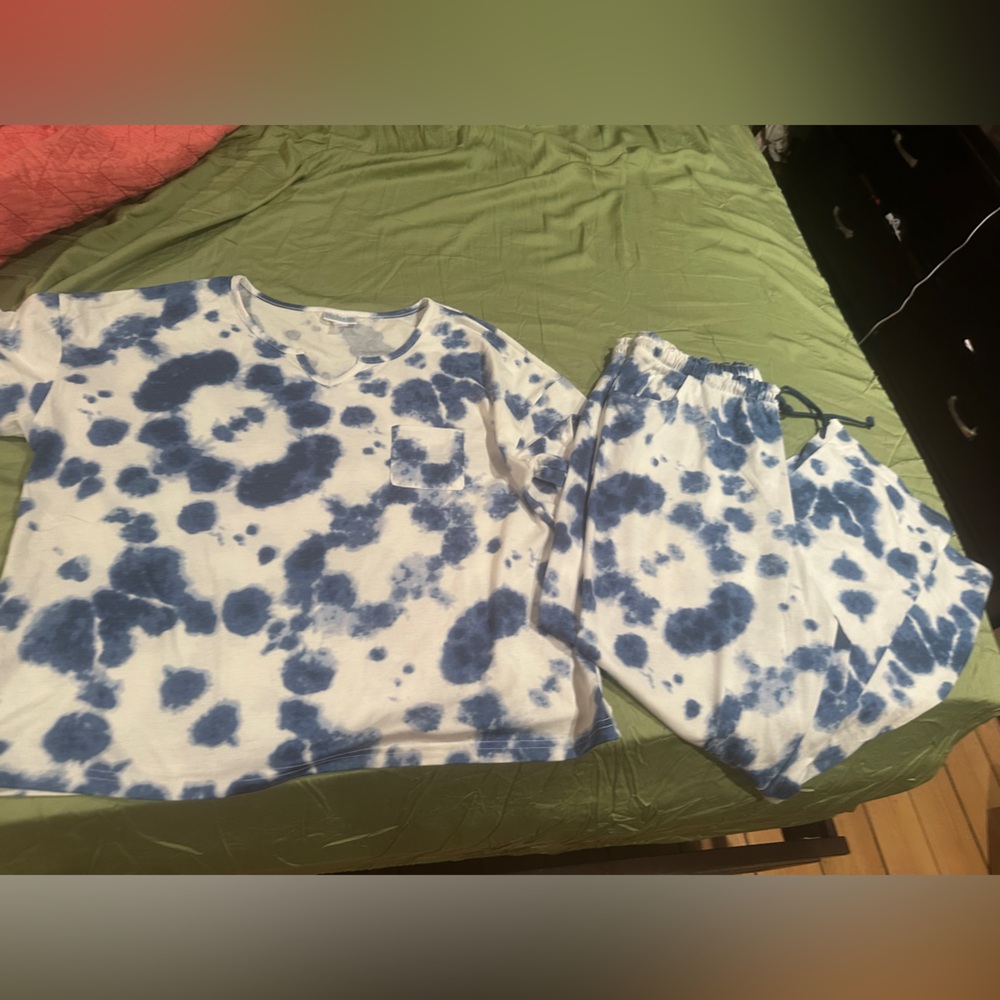 NEW DREAMY SET LULAROE PJ SET